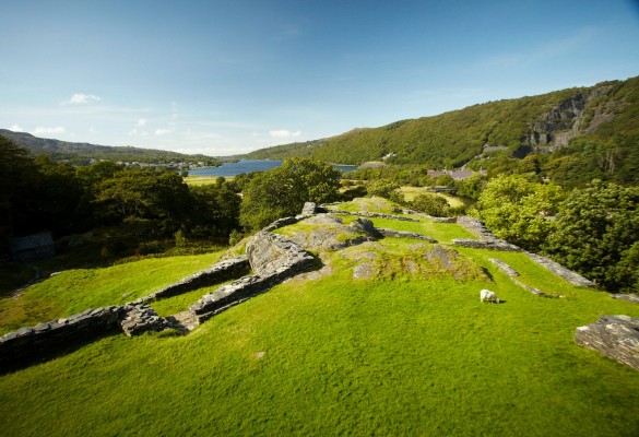 Castell Dolbadarn Castle - Hawlfraint Kiran Ridley © Partneriaeth Prosiect Tywysogion Gwynedd / Copyright Kiran Ridley © the Princes of Gwynedd Project Partners