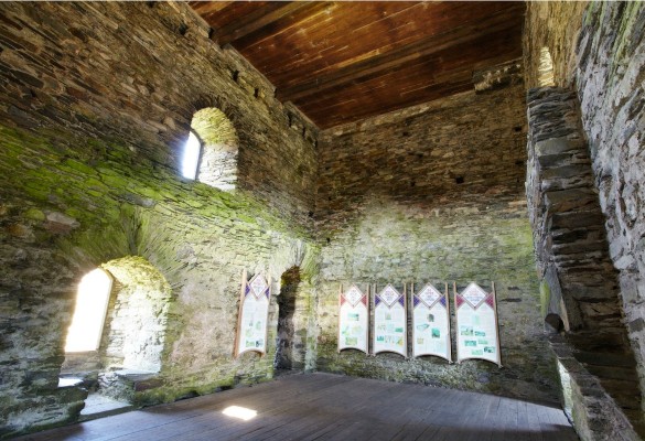 Castell Dolwyddelan Castle - Hawlfraint Kiran Ridley © Partneriaeth Prosiect Tywysogion Gwynedd / Copyright Kiran Ridley © the Princes of Gwynedd Project Partners