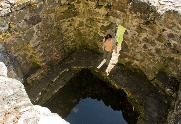 Ffynnon Gybi / St Cybi's Well - Hawlfraint Ein Treftadaeth / Copyright Our Heritage