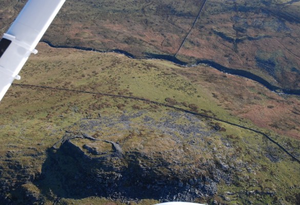 Craig y Ddinas - Hawlfraint Awdurdod Parc Cenedlaethol Eryri / Copyright Snowdonia National Park Authority