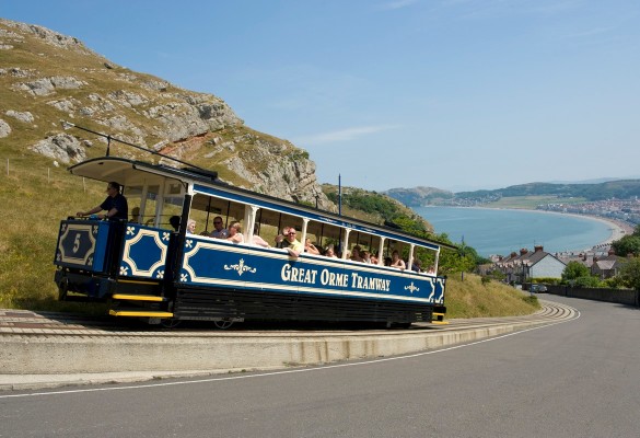 Tramffordd y Gogarth / Great Orme Tramway - Hawlfraint Ein Treftadaeth / Copyright Our Heritage