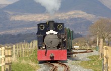 Rheilffordd Ucheldir Cymru / Welsh Highland Railway - Hawlfraint Cyngor Gwynedd / Copyright Gwynedd Council