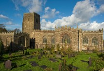 Eglwys Sant Beuno's Church - Hawlfraint Ein Treftadaeth / Copyright Our Heritage