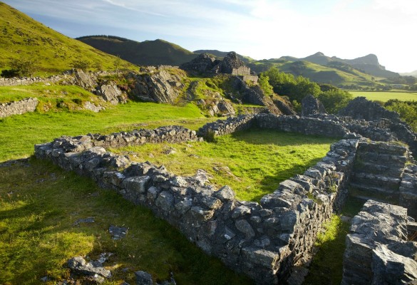 Castell y Bere - Hawlfraint Kiran Ridley © Partneriaeth Prosiect Tywysogion Gwynedd/ Copyright Kiran Ridley © the Princes of Gwynedd Project Partners